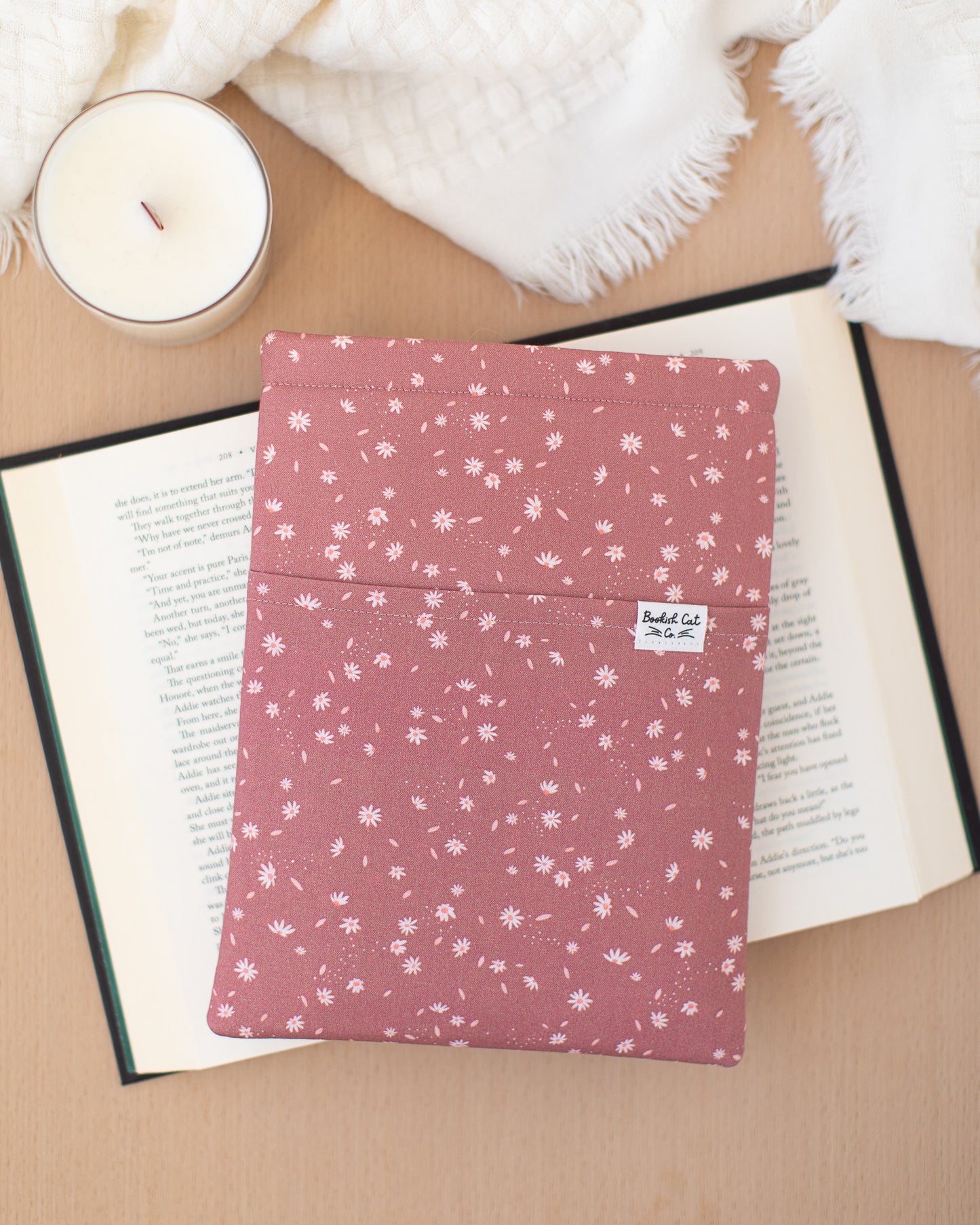 Daisy Meadow Book Sleeve