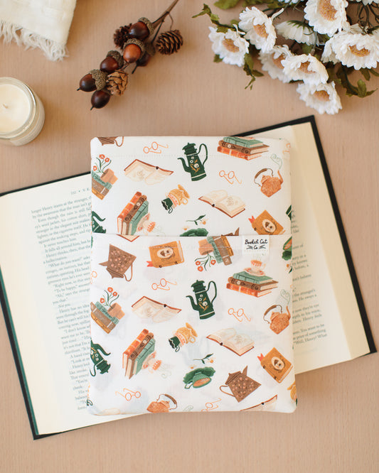 Cozy Bookish Book Sleeve