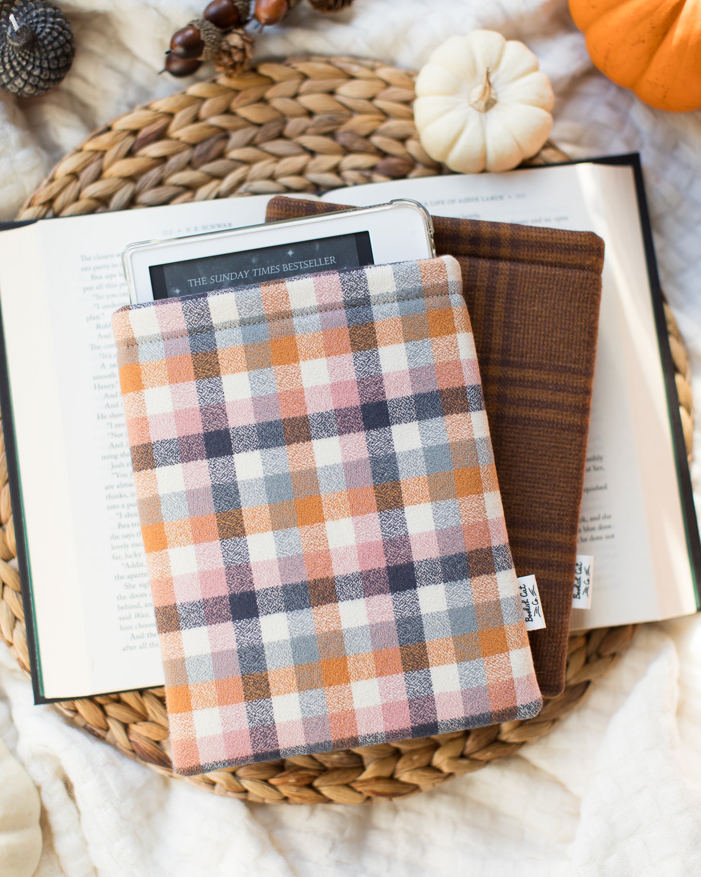 Nutmeg Flannel E-Reader Sleeve