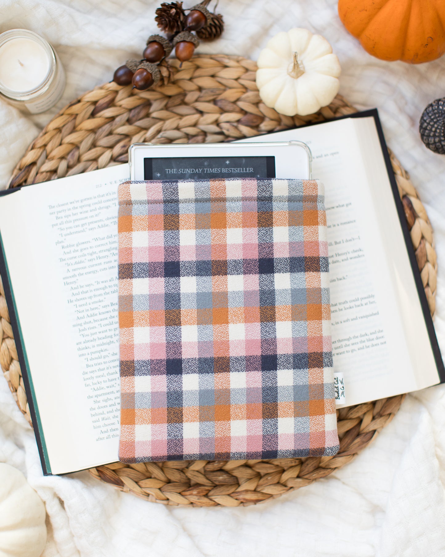 Nutmeg Flannel E-Reader Sleeve