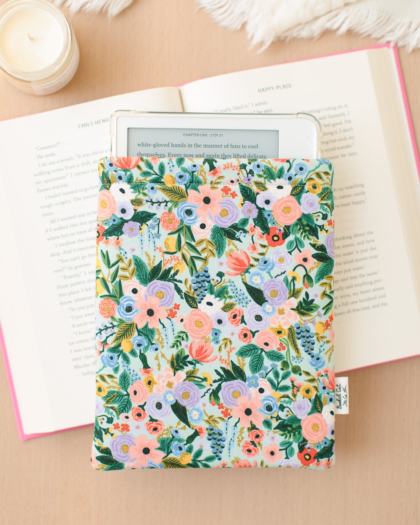 Mint Garden Party E-Reader Sleeve