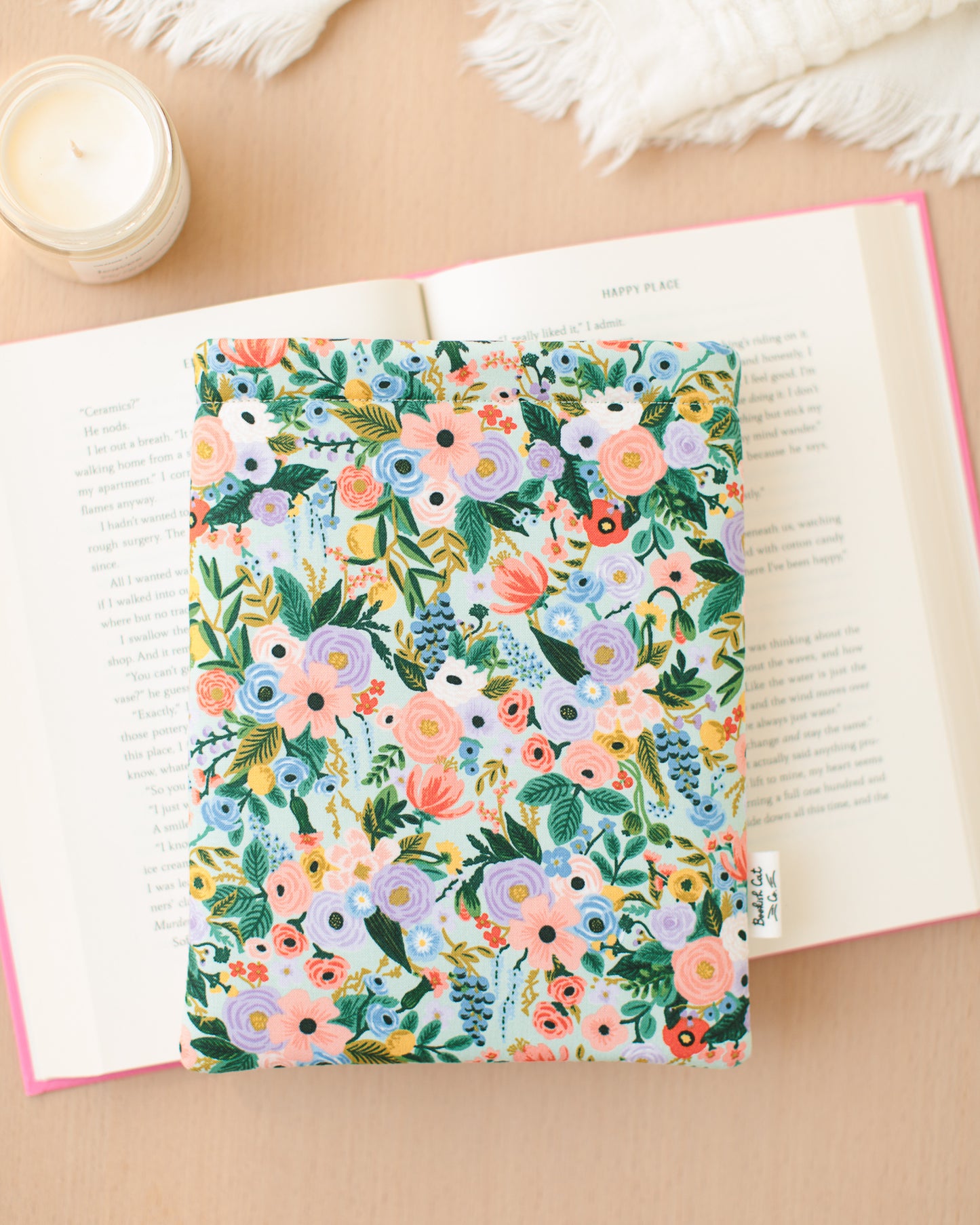 Mint Garden Party E-Reader Sleeve