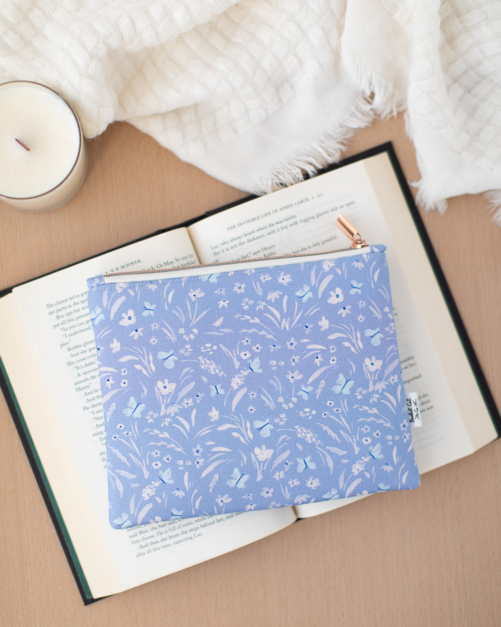 Butterfly Breeze Zipper E-Reader Sleeve