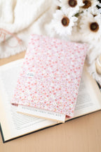Pink Daisy Book Sleeve