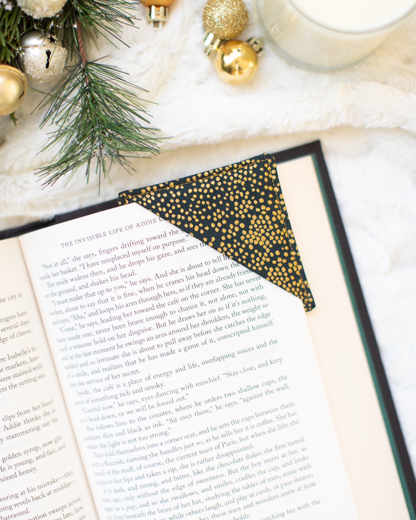 Metallic Gold Dots Corner Bookmark